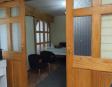 Casa en venta en sector Puertas del Sol, Puerto Montt, 5 dormitorios, 5 baños, 2 salas de estar, living-comedor, cocina, loggia y bodegas. Excelente ubicación y amplios espacios interiores. ¡Contáctanos para más información y agendar una visita!